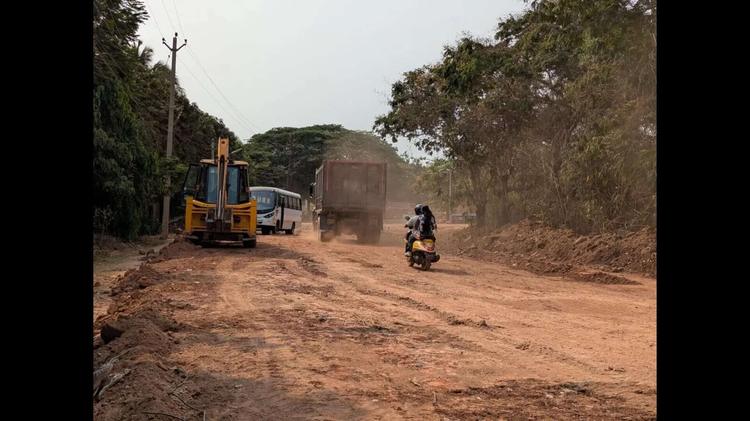 Work on existing Porvorim highway traps residents inside own homes