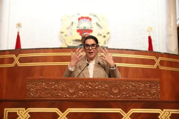 المنصوري..  لن تقبل بأن يستفيد أشخاص من مواقعهم أو علاقاتهم لتحقيق مصالح خاصة