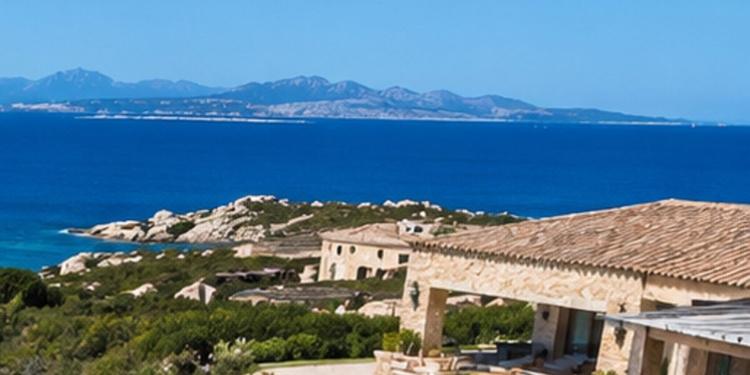 Bimbo di 9 anni muore per un malore in un residence a Santa Teresa Gallura, vani i tentativi di rianimarlo