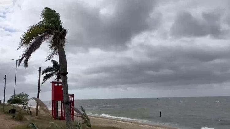 Corpo de pescador é encontrado após naufrágio na Lagoa dos Patos, em Pelotas; três estão desaparecidos