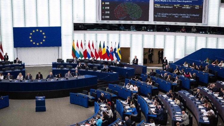 EU-Bischöfe und Caritas Europa kritisieren Abschiebeverschärfung