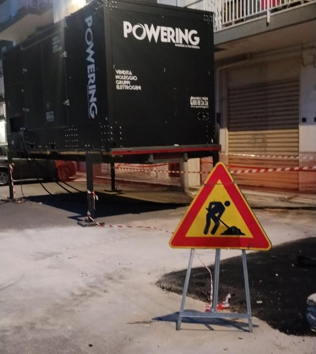 Ostuni: piazza I Maggio senza luce, disagi per residenti ed esercenti
