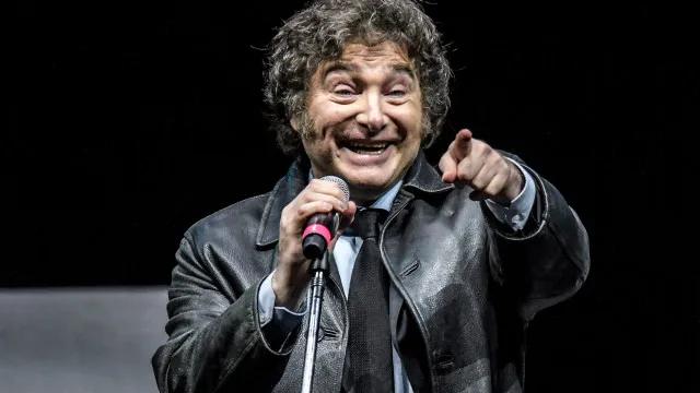 Milei tenta rearmar a Argentina com ajuda de Trump