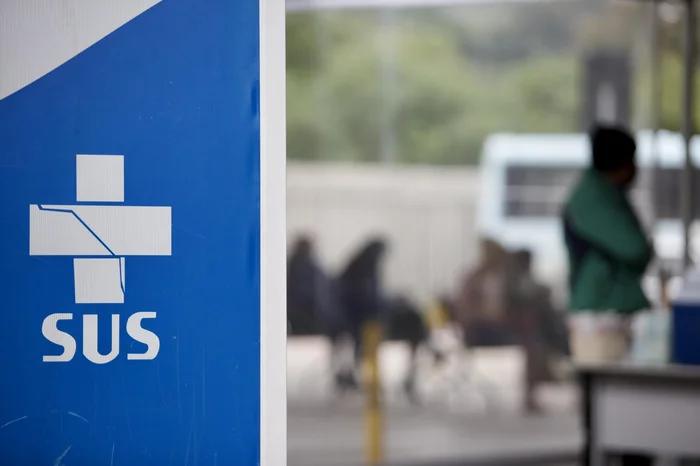 Crissiumal : Polícia indicia médico e secretária por cobrar R$ 11 mil por cirurgia do SUS