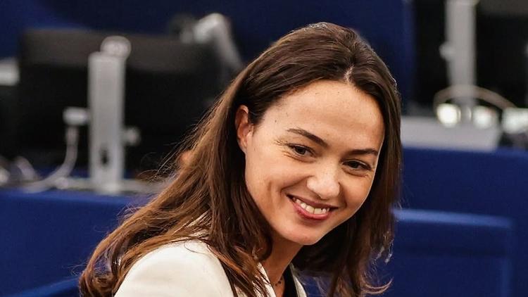 Nîmes : plainte de Chloé Ridel pour des menaces de mort, le pôle national de lutte contre la haine en ligne se saisit de l'enquête
