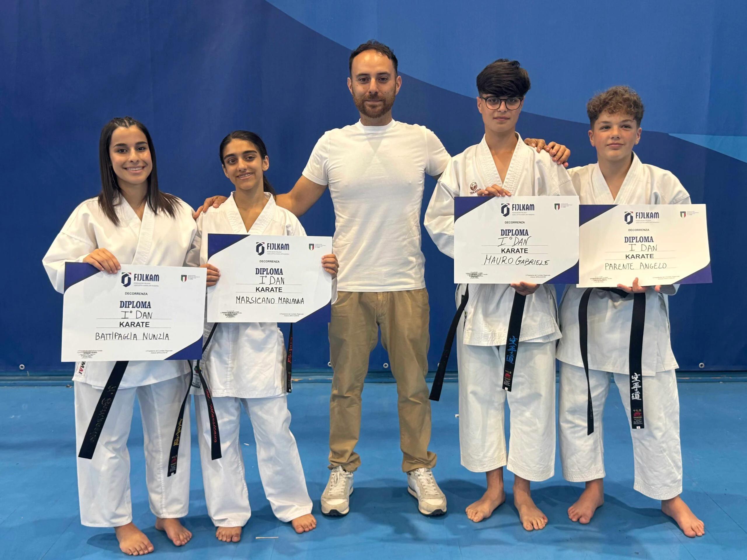 Capaccio Paestum, quattro nuove cinture nere al Dojo Poseidon