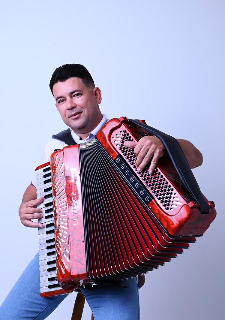 2ª Batalha dos Sanfoneiros do Inter 1: Conheça Thaison do Acordeon, finalista da região Agreste