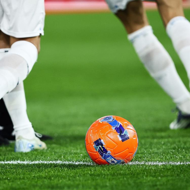 Calcio: indagati solo gli arbitri. L'Inter e i dirigenti non coinvolti. Verifiche su 5 gar...