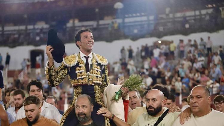 David de Miranda pone el argumento para mantener vivo su idilio con Málaga