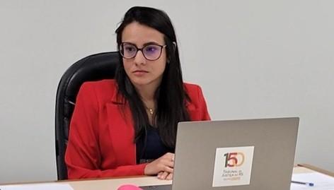 Juíza que morreu após coleta de óvulos em SP sonhava com a magistratura desde a adolescência