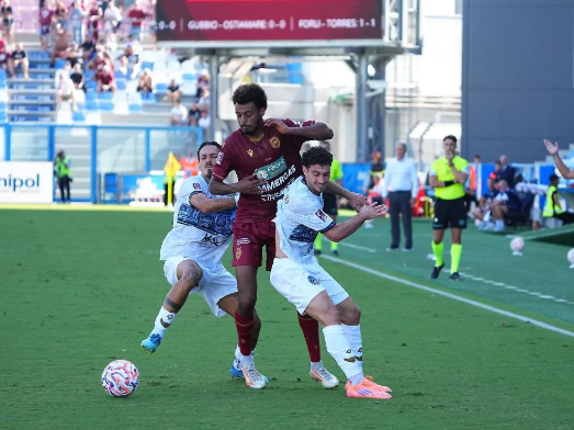 Calcio – Serie C, il Latina punito da Sipos: a Reggio Emila finisce 1-0
