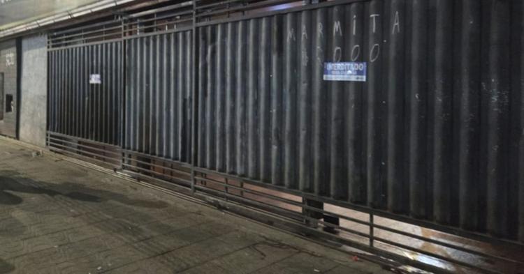 Após denúncias de moradores, bares em frente à Univali são fechados em Itajaí