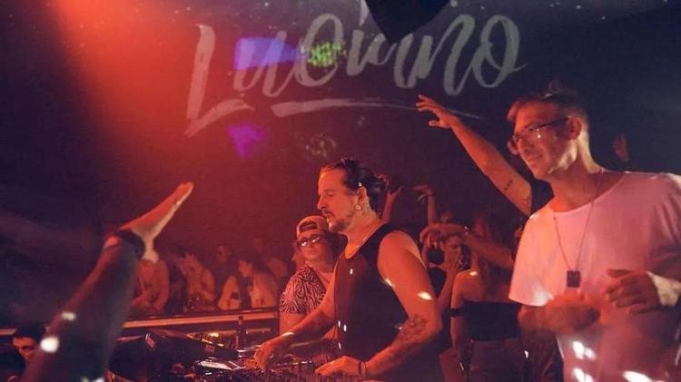 "Un DJ no está encima de un escenario sino al servicio de un momento colectivo"
