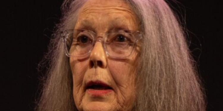 Il Nobel ad Anne Carson, ha dato vita a nuove forme per la letteratura