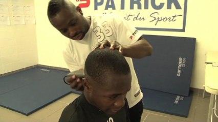EAG Le salon de coiffure de Ladislas Douniama