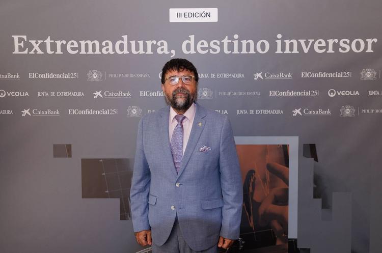 Javier Peinado, de CREEX.