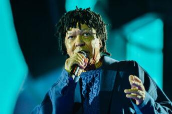 Biografia-reportagem sobre Djavan chega em agosto