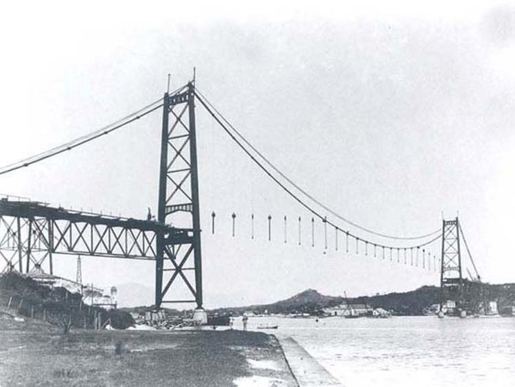 Travessia por barcos e pressão por nova capital: como era Florianópolis antes da Ponte Hercílio Luz