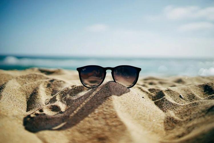Vous préparez vos vacances au soleil&nbsp;? Urticaire, rougeurs, boutons, démangeaisons&nbsp;: ces réactions cutanées doivent vous alerter