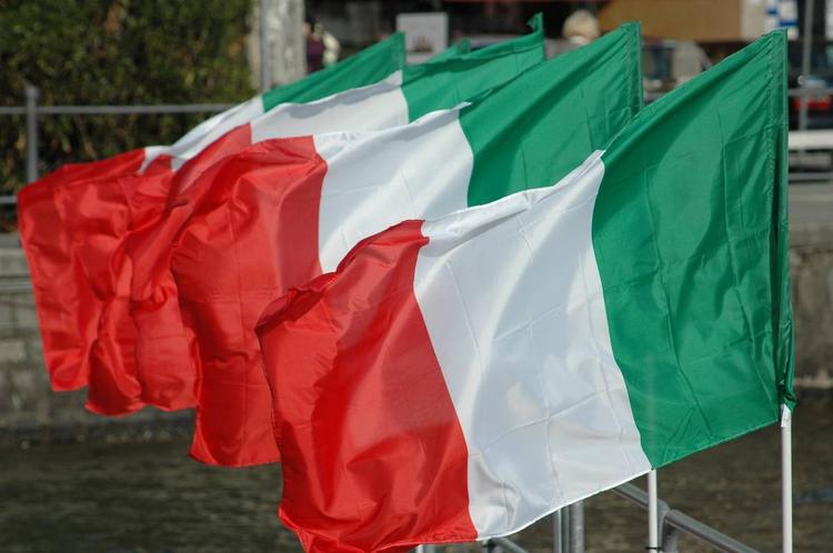 Quel vessillo che dava fastidio alla sinistra, anti patriottica