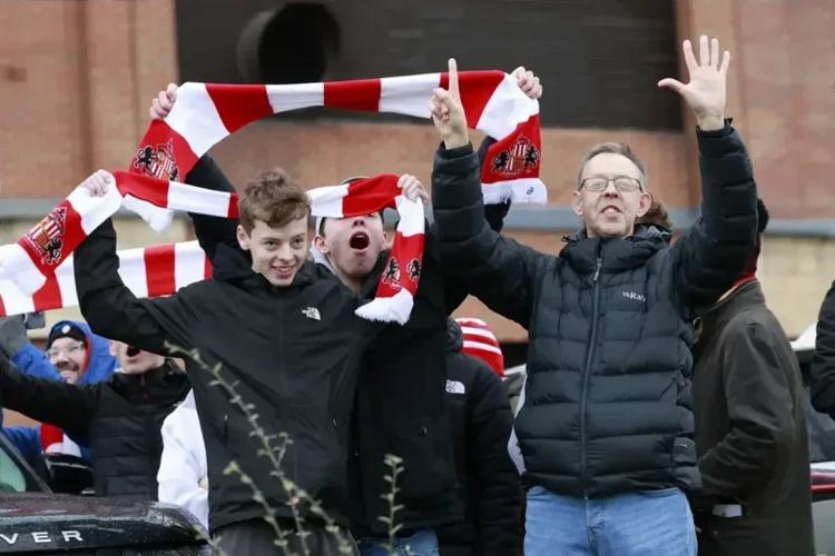 Some very special comments from Sunderland fans after Bruno Guimaraes goal and celebration