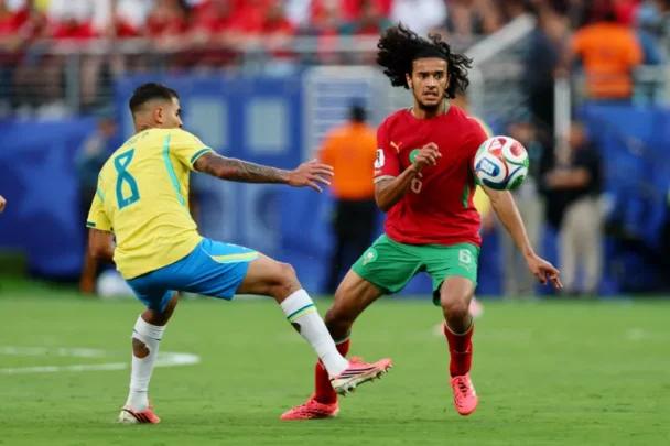 جيرارد يدعو ليفربول إلى ضم أيوب بوعدي