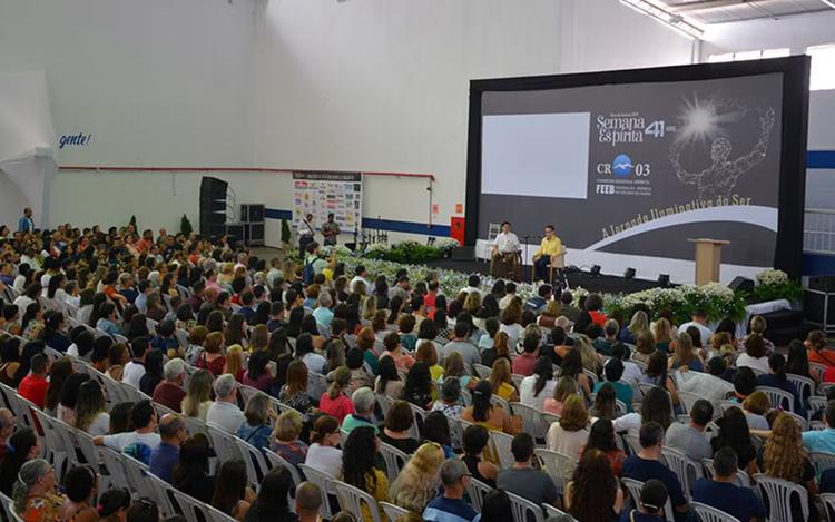 Semana Espírita reúne palestras, música e teatro em Feira de Santana; veja programação