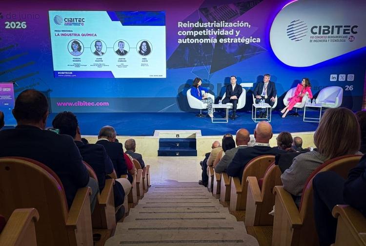 Expertos e industria piden acelerar la reindustrialización para reforzar la autonomía estratégica de España