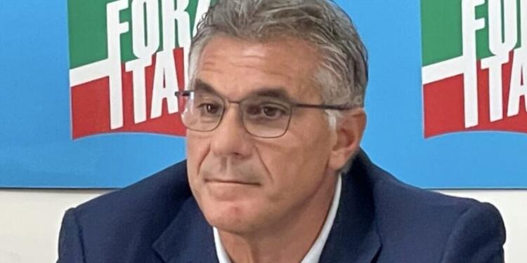 Caltanissetta, corruzione al Cefpas: arresti domiciliari per il deputato Ars Riccardo Gallo, 7 sospensioni I NOMI