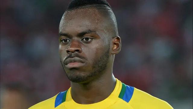 Ex-jogador de Seleção é encontrado morto aos 34 anos