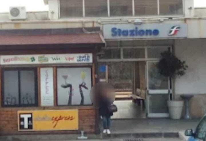 Eboli, pugno duro sull’urbanistica: ordinanza di demolizione per opere abusive alla stazione