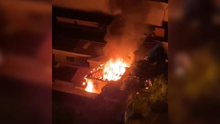 Bombeiro ferido em desabamento durante combate a incêndio tem perna amputada em SP