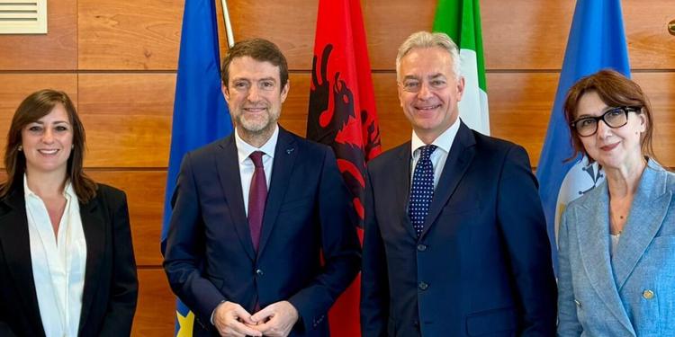 Gallo riceve il ministro per l’Europa dell’Albania: “Lingua arbëreshë e sviluppo: Calabria e Albania rafforzano il dialogo”