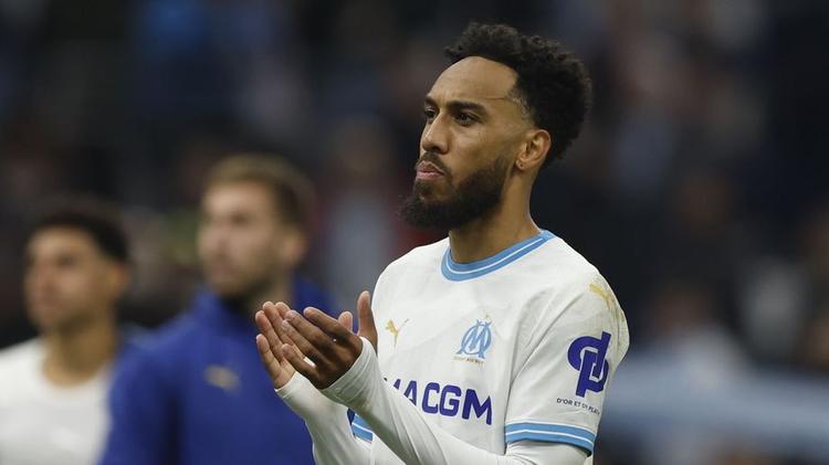 Nouveau départ à l'OM, l'attaquant gabonais Pierre-Emerick Aubameyang s'engage avec le Deportivo La Corogne