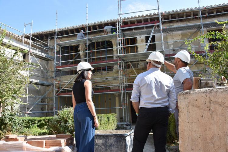 Siguen adelante las obras de restauración del Palacio de los Enríquez, especialmente centradas en este momento en el ala norte