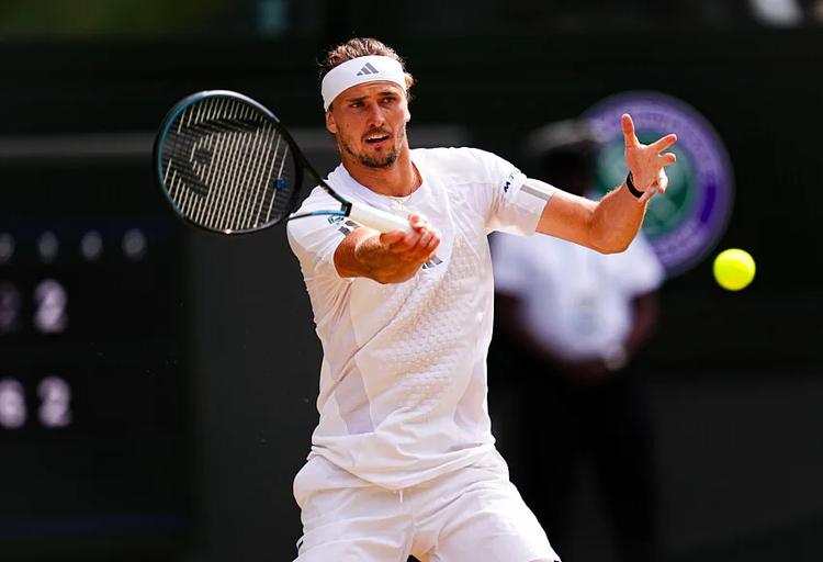 Wimbledon : Zverev éteint le rêve d’Arthur Féry et file en finale, où l’attend Sinner ou Djokovic
