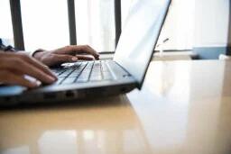 Microsoft Visual Studio Professional 2026 + The Premium Learn to Code Certification Bundle