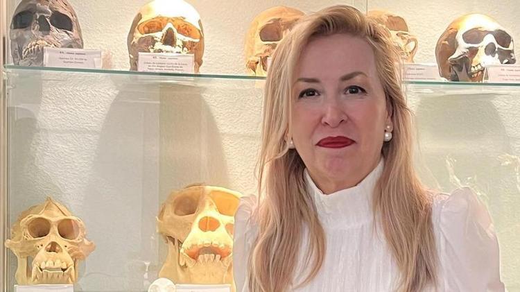 Victoria de Andrés analiza en el CAL de Málaga cuánto hay de genética y cultura en los comportamientos humanos