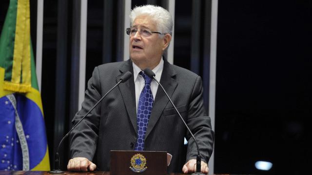 Requião anuncia pré-candidatura à prefeitura de Curitiba, após deixar e criticar o PT