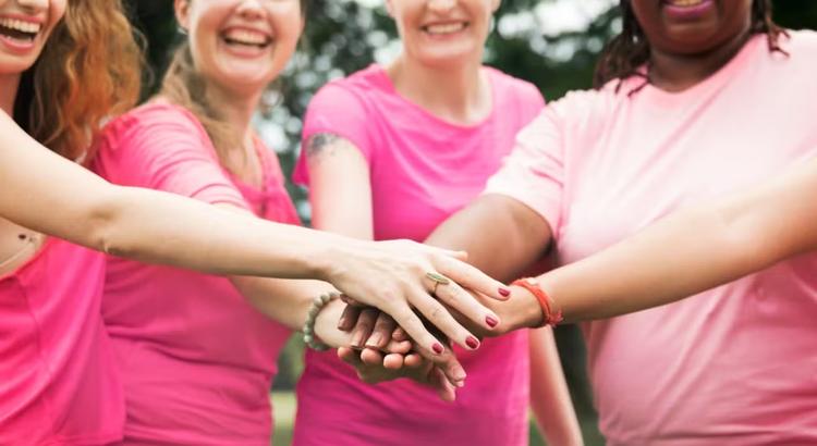 Outubro Rosa: confira ações de prevenção ao câncer de mama e do colo do útero