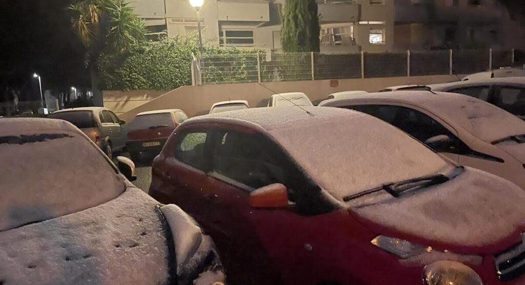 Hérault : la neige s’invite au petit matin, fine couche à Montpellier