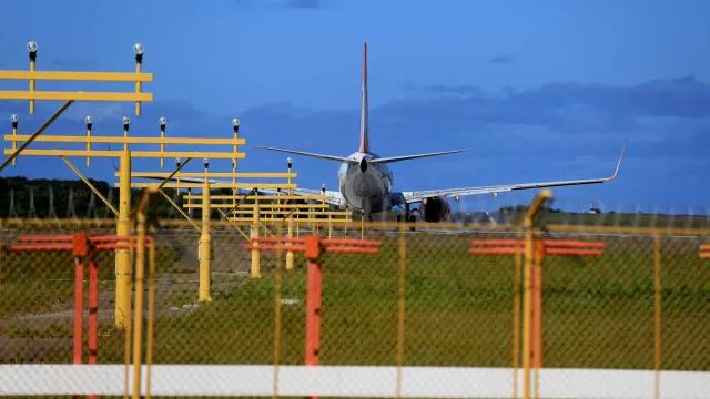 Anac suspende operações da Total Linhas Aéreas, que presta serviço aos Correios