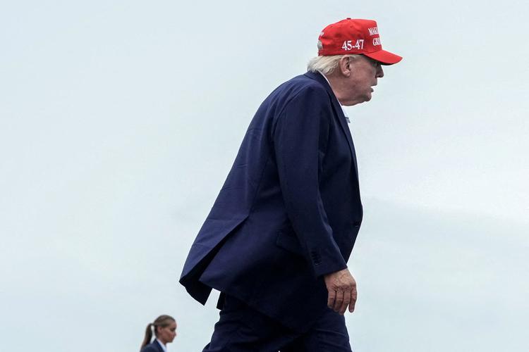 Trump manda Pentágono reduzir exercícios militares com a Coreia do Sul