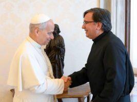Leone XIV in Uruguay. Padre Fernández Techera: “Oggi ai giovani non viene consegnato quasi niente”