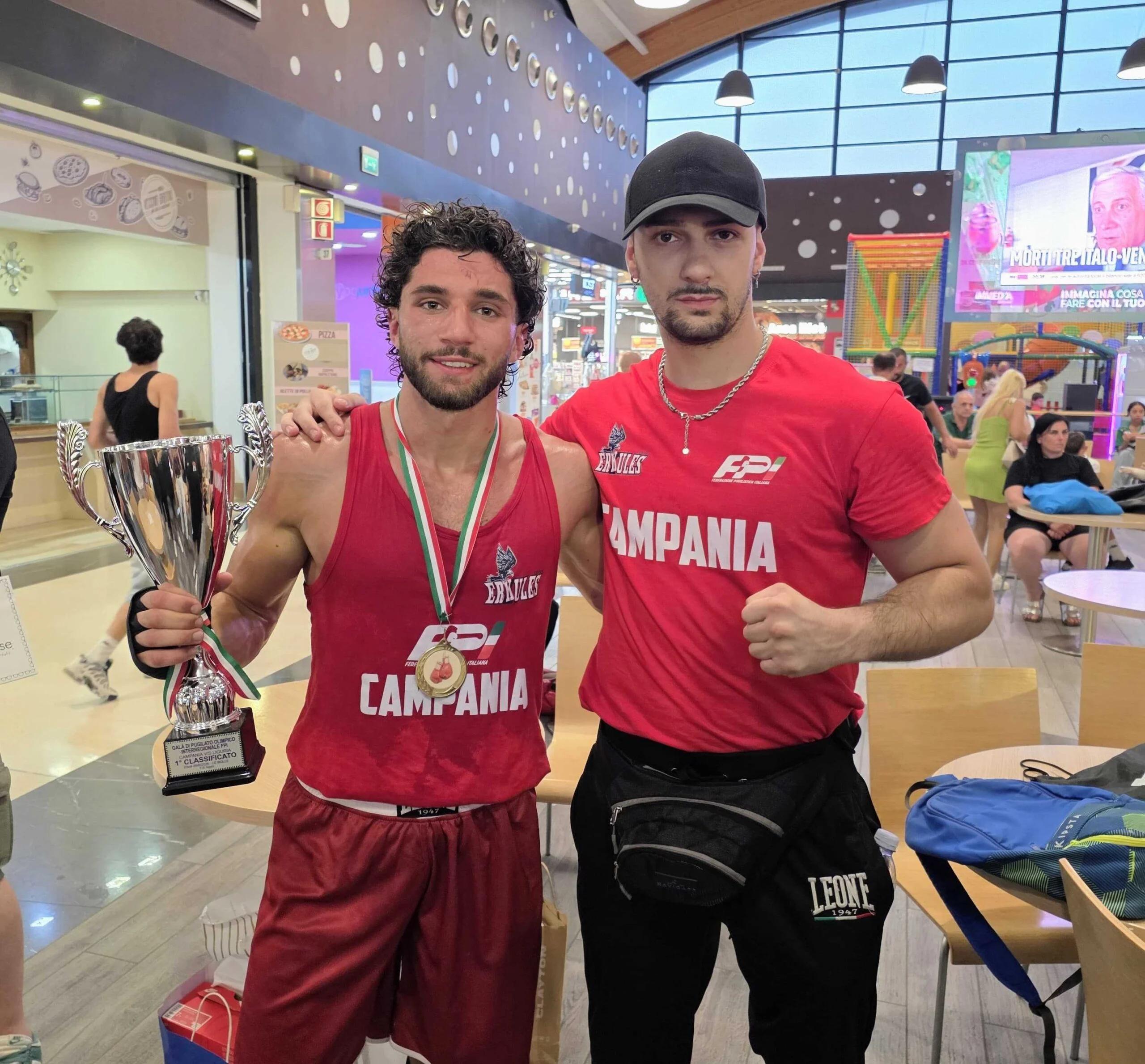 Atena Lucana: il pugile Donato De Angelis sul ring per difendere i colori della Campania