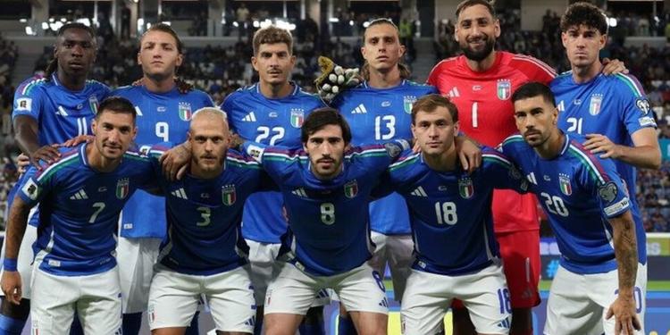 Mondiali, l'inviato di Trump ha chiesto alla Fifa di sostituire l'Iran con l'Italia. Abodi: "Ripescaggio? Impossibile e inopportuno"