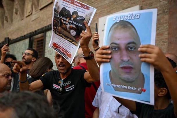 وفاة مغربي بإيطاليا إثر تدخل للشرطة.. تحالف اليسار يدعو لتشريح مضاد وتنصيب القنصلية كطرف مدني