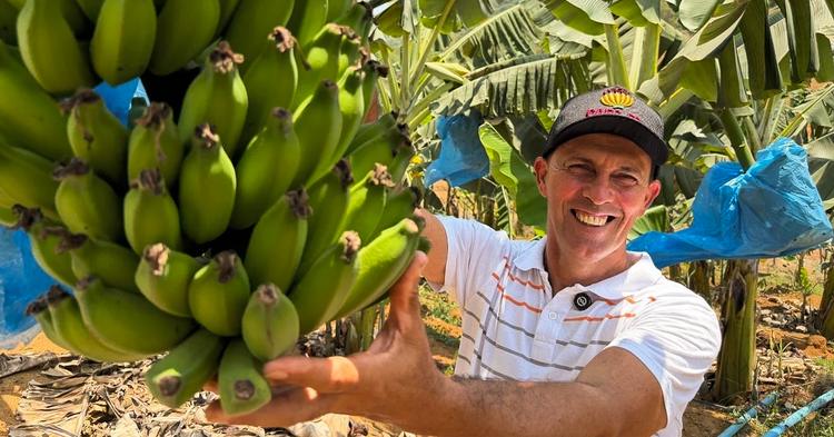 Cooperativa transforma comercialização da banana para agricultores de Cariacica (ES)