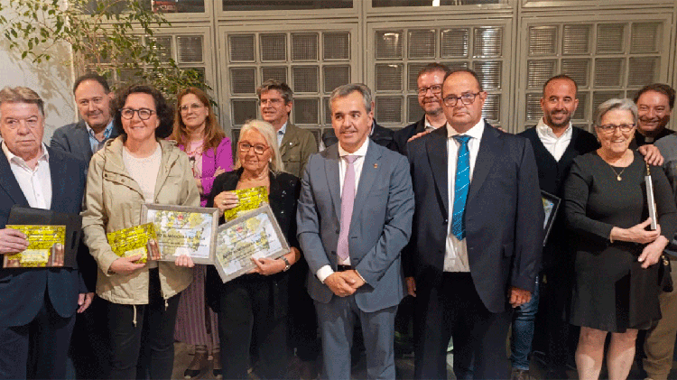 #Aspe: El campo aspense reconoce toda una vida dedicada a la agricultura en San Isidro
