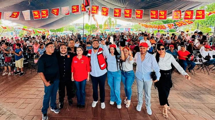 Tania Valentina toma protesta al nuevo Comité del PT en Cuautla